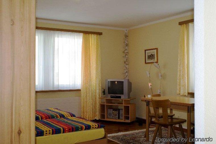 Hotel Stille St. Moritz Bilik gambar