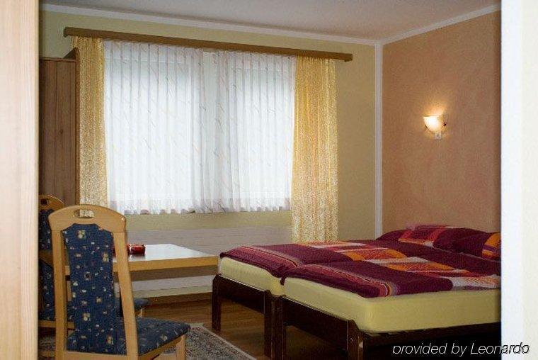 Hotel Stille St. Moritz Bilik gambar